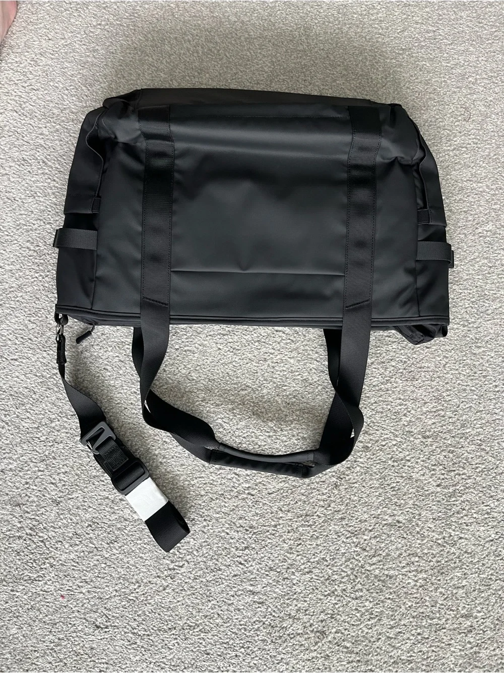 NWT Quince Black Unisex Laptop Tote with Convertible Strap